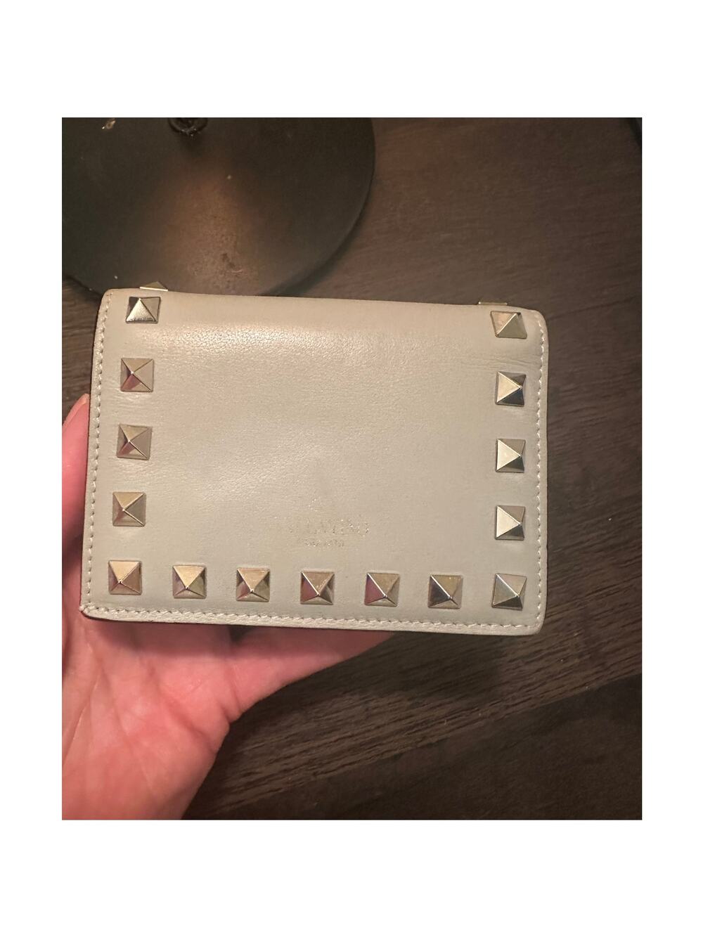 VALENTINO GAVAVANI LIGHT GRAY LEATHER STUDDED BIFOLD WALLET